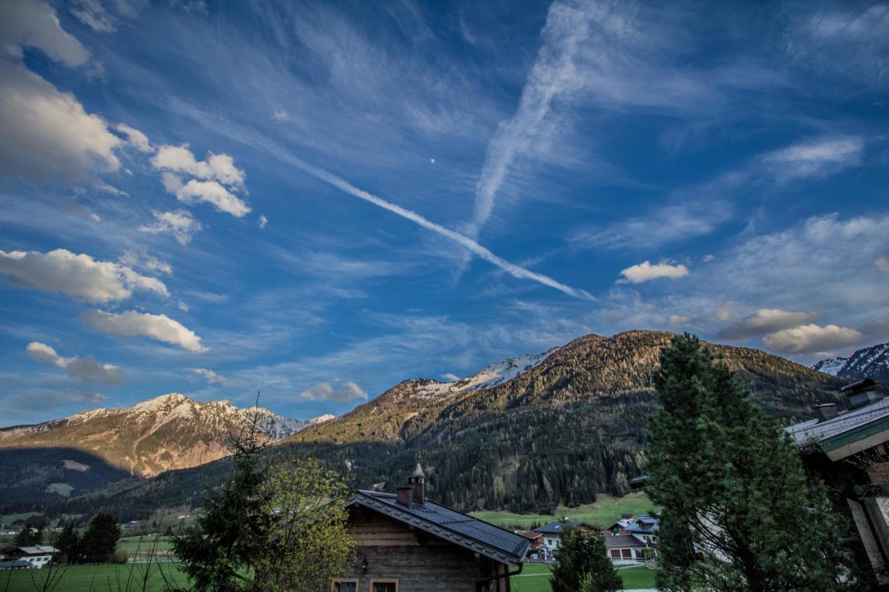 Ludwighaus Apartamento Neukirchen am Großvenediger Exterior foto