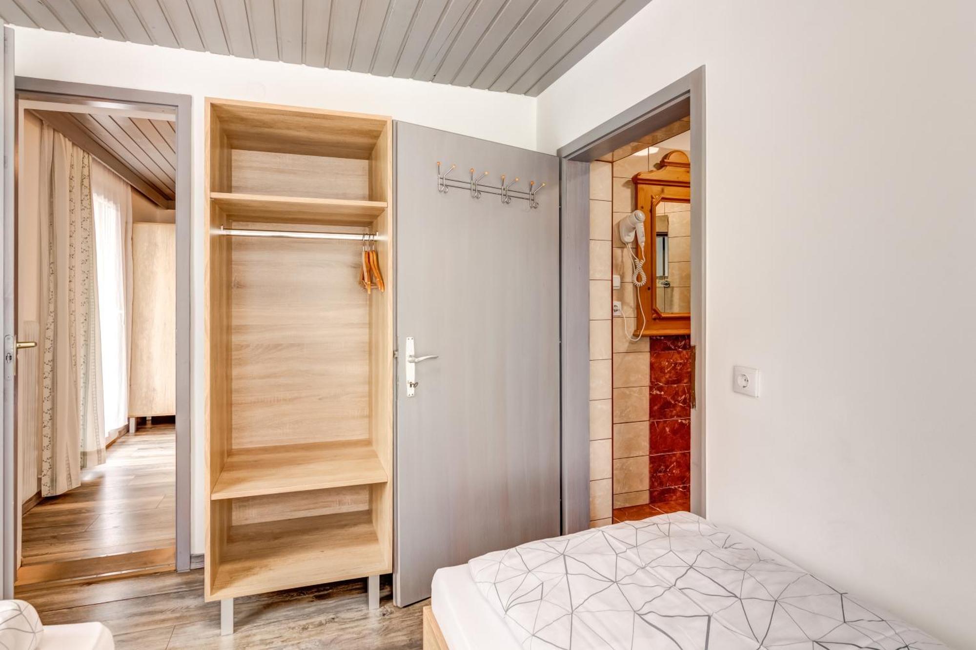 Ludwighaus Apartamento Neukirchen am Großvenediger Exterior foto
