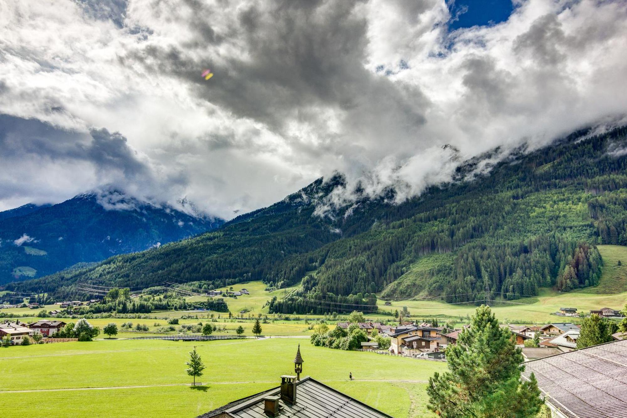 Ludwighaus Apartamento Neukirchen am Großvenediger Exterior foto