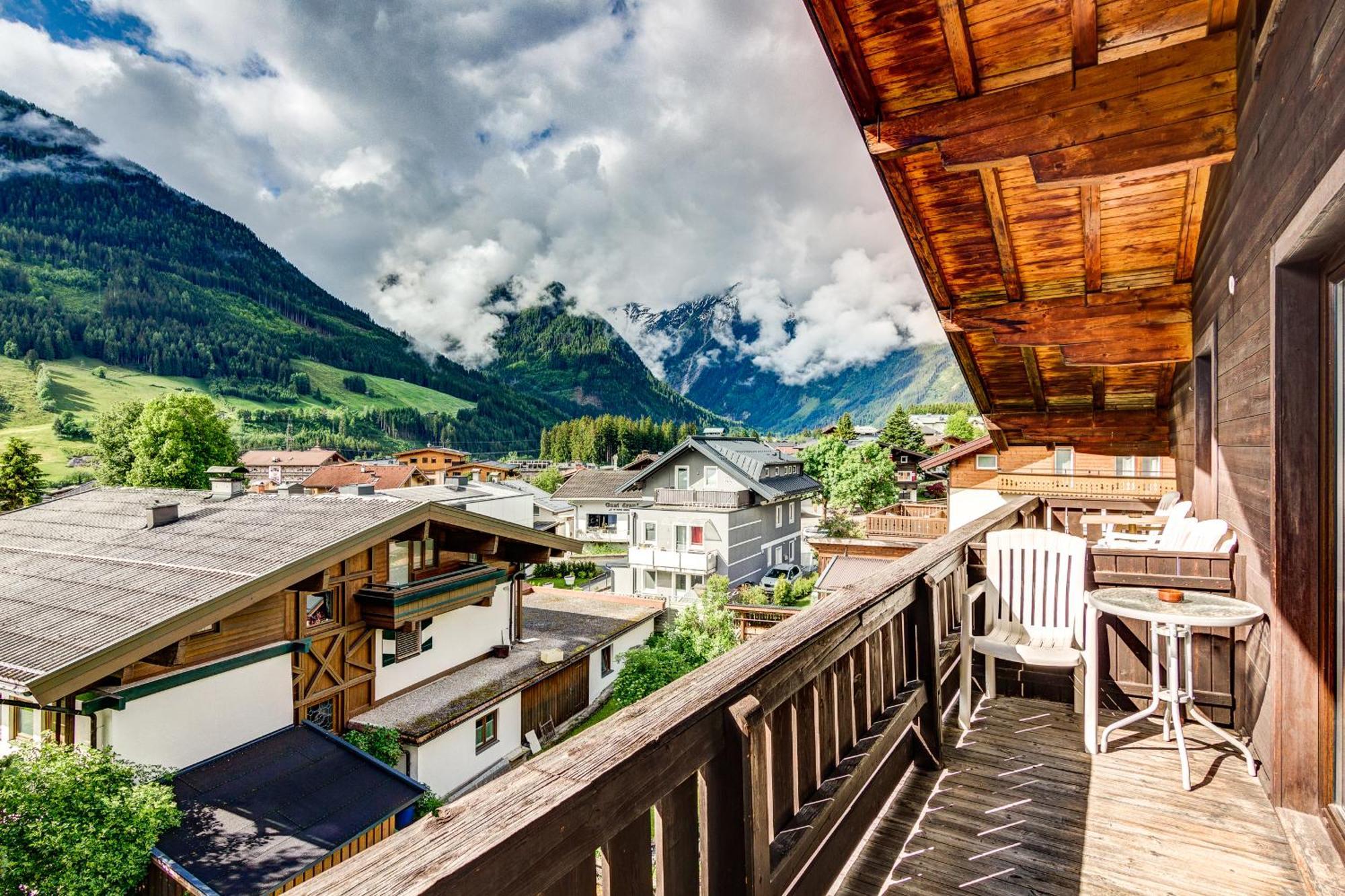 Ludwighaus Apartamento Neukirchen am Großvenediger Exterior foto